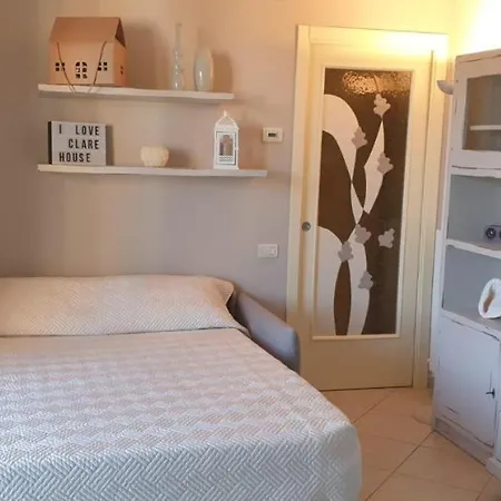 Clare House Per Una Vacanza Chic Porto Recanati